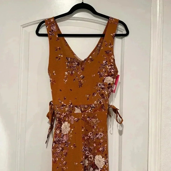 4/$25 NWT Xhilaration Floral Square Neck Sleeveless Tie Front Cropped Jumpsuit S - Picture 3 of 9